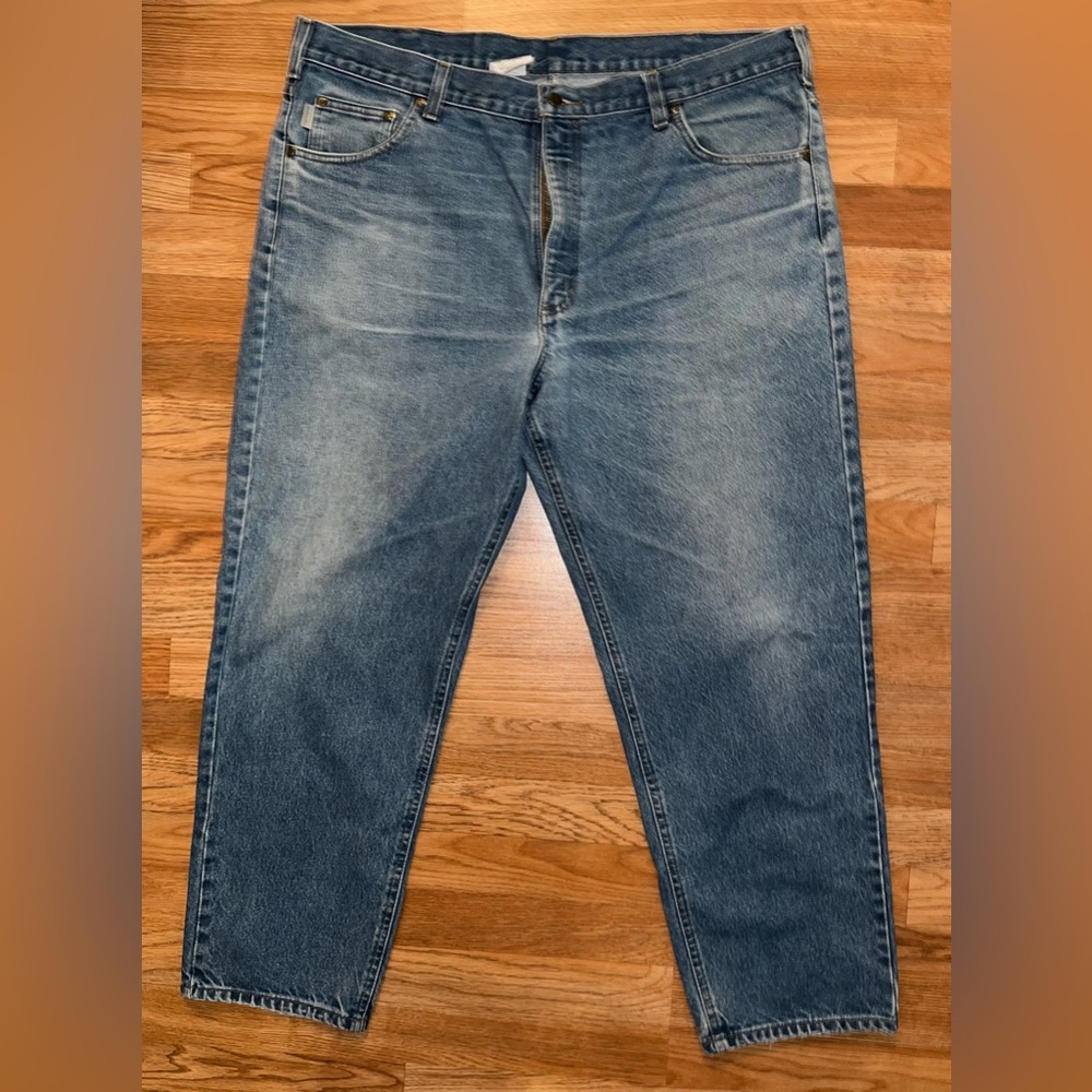 Carhartt Jeans Men’s 42X32 B17 DST Cotton Denim Relaxed Fit Faded Blue SEE PICS